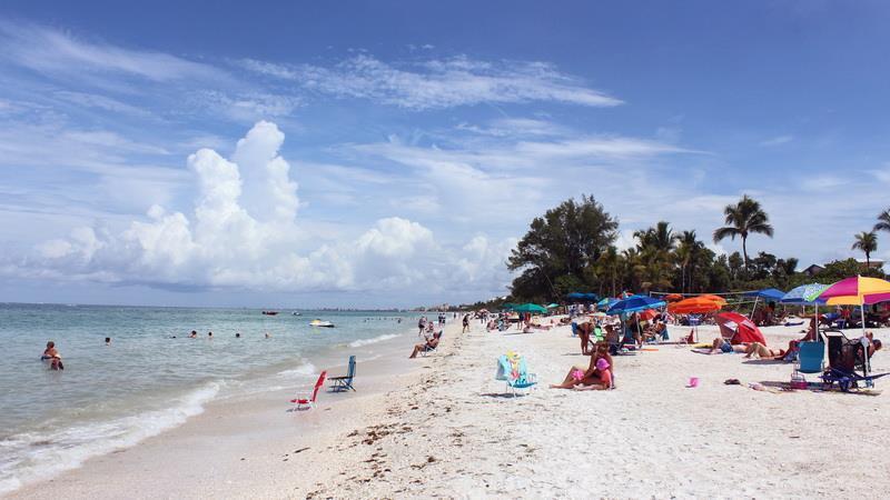 Bonita Beach Park (Bonita Springs Beach)