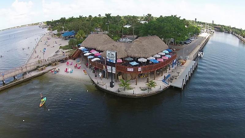 is cape coral yacht club beach open to public