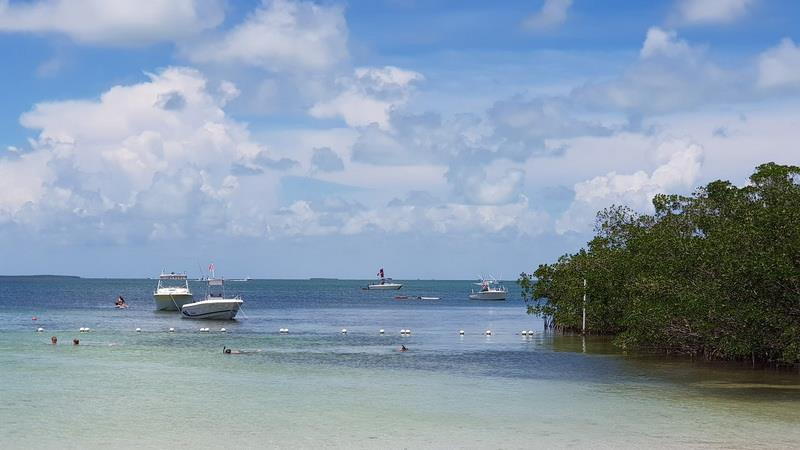 Founders Park Beach (Founders Park Beach, Playground and Picnic Area)