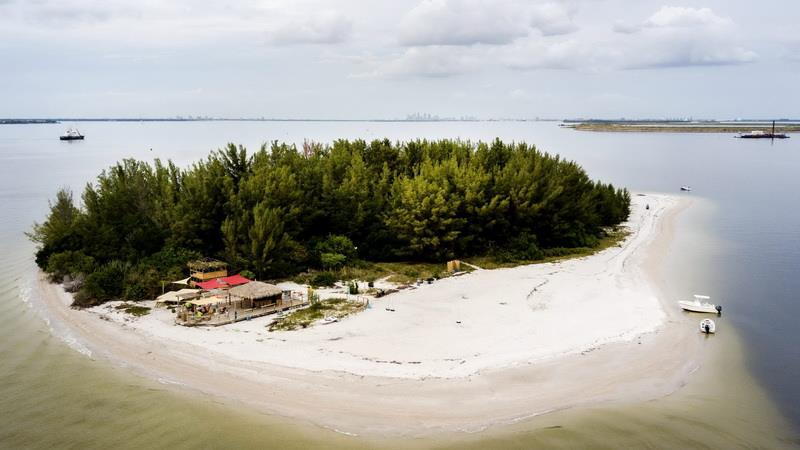 Beer Can Island Beach