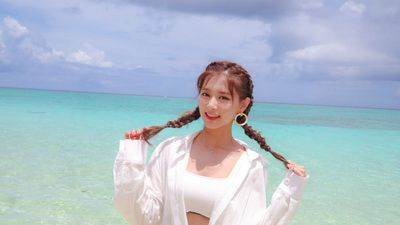 Celebrity Around You